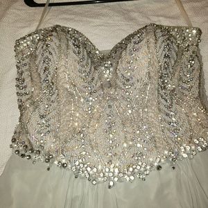 Beautiful size 12 dress